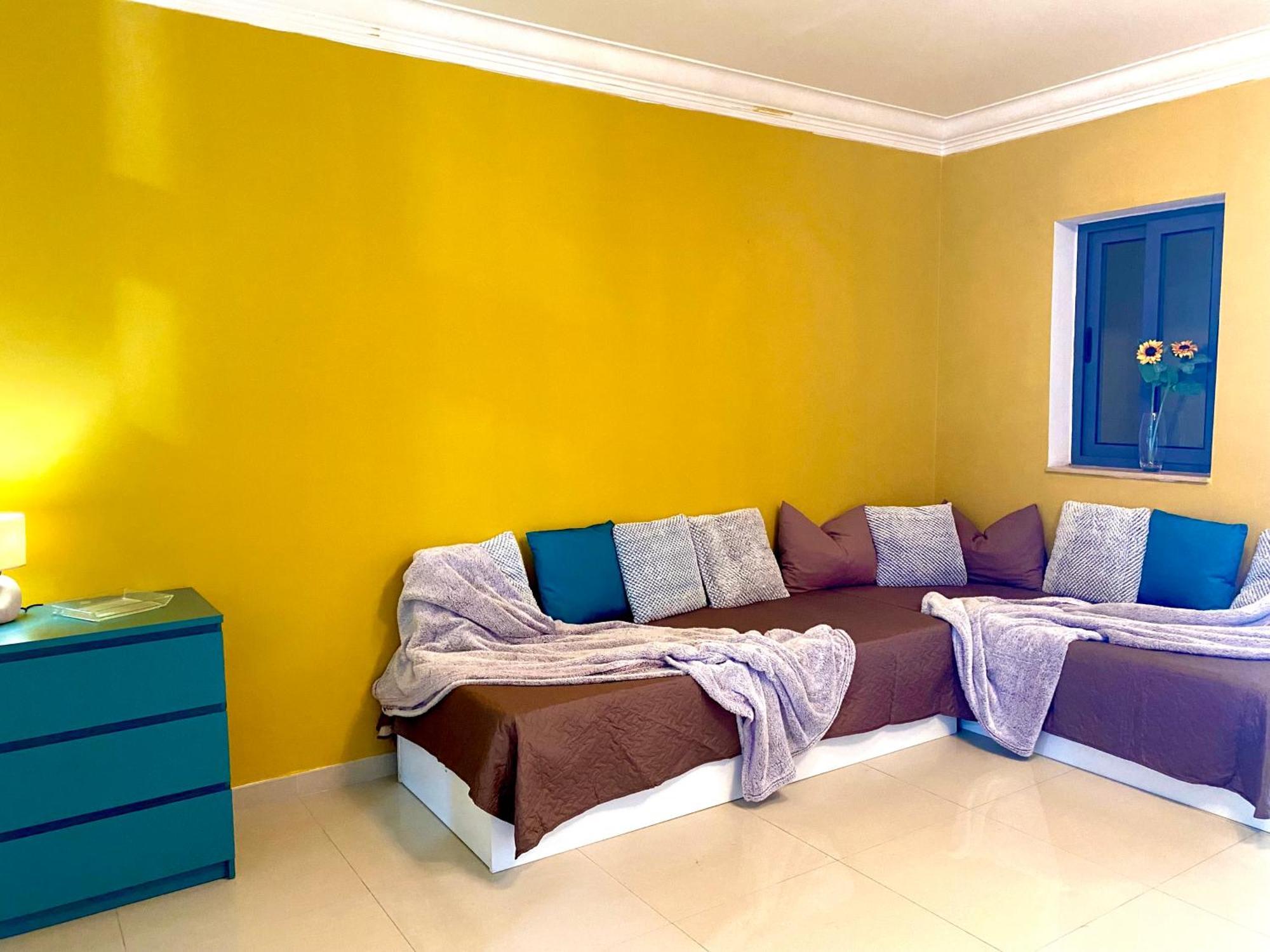 Seafront Harbour Haven - Steps To Ferry, Shops And Beaches * Sliema