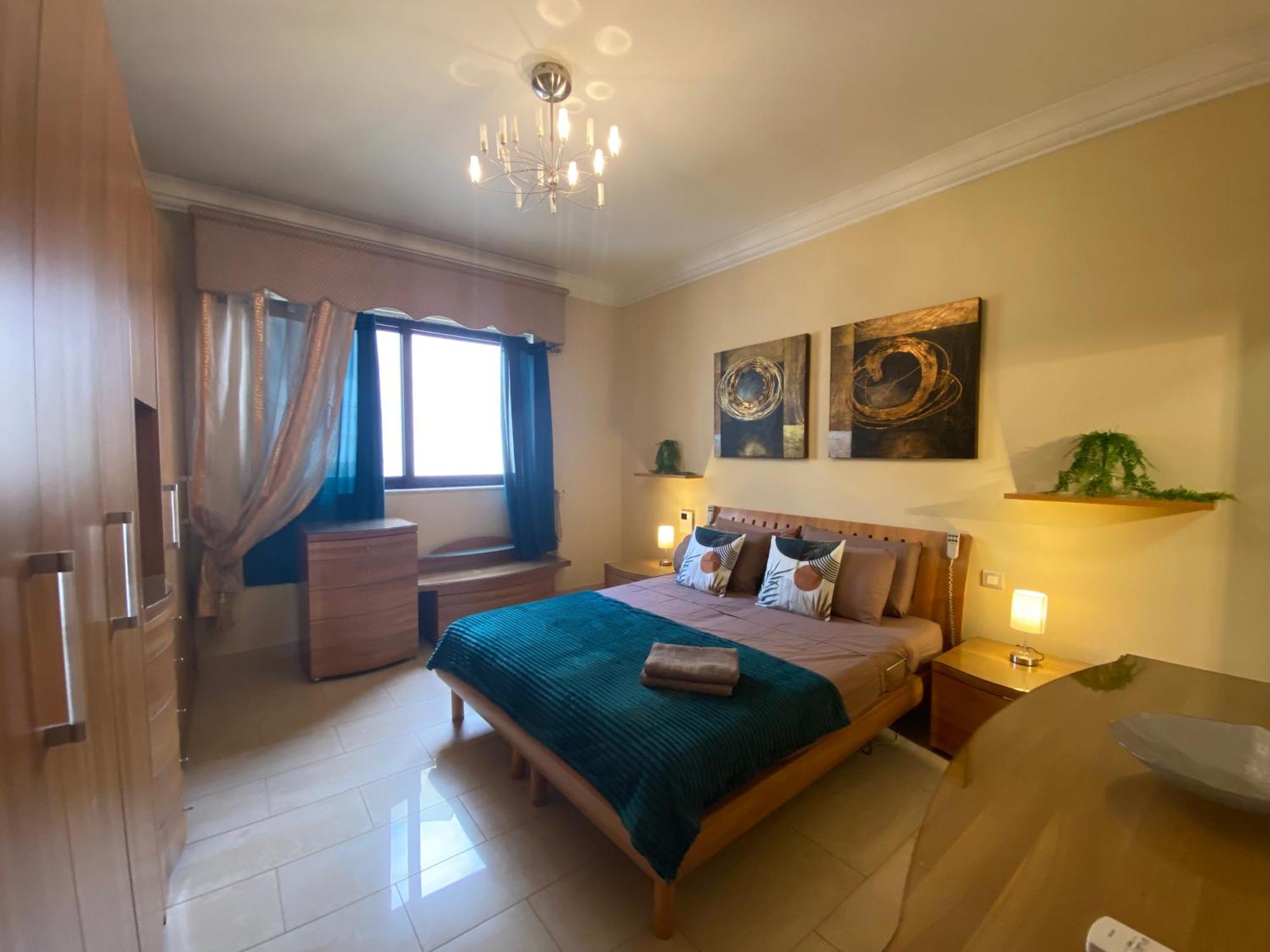 Seafront Harbour Haven - Steps To Ferry, Shops And Beaches * Sliema